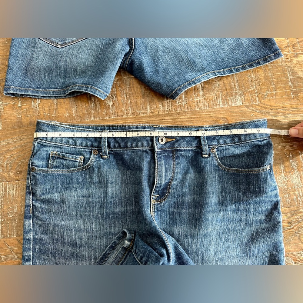 Two Women’s Sonoma Mid-Rise Denim Shorts, Size 12 - Picture 7 of 12